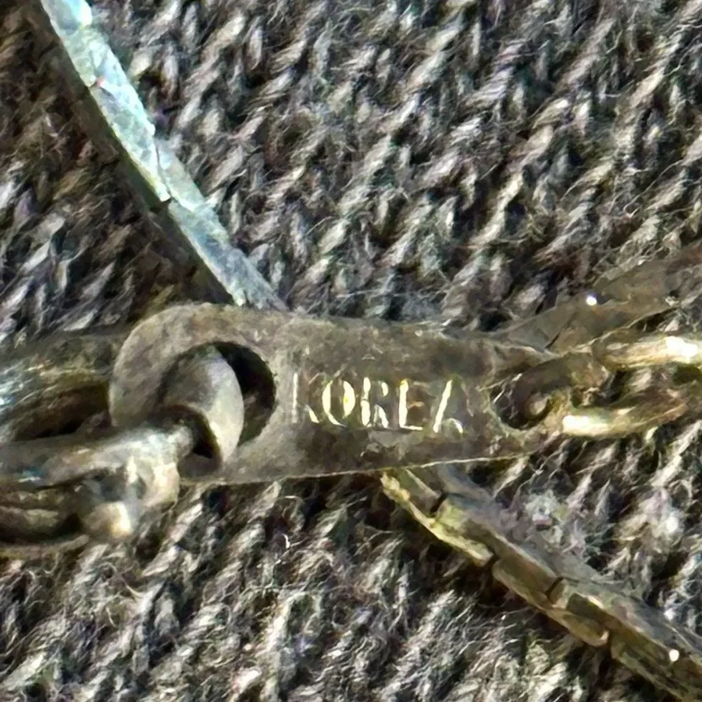 Vtg Korea silver chain long necklace with dark green & white small glass‎ beads